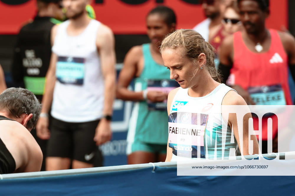 Athletics Marathon 2025, in Berlin v l Start of the Berlin Marathon Fabienne Koenigstein Berlin Daniel Lakomski