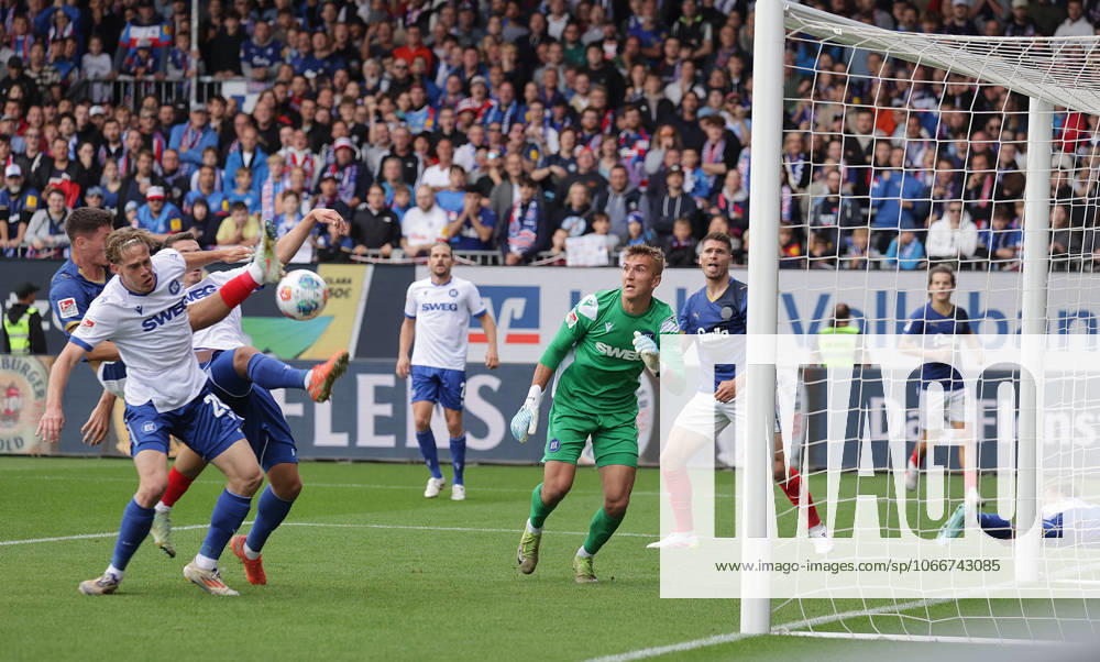 Football, Men, Season 2025 2026, 2 BL, Holstein Stadion, Holstein Kiel vs Karlsruher SC, KSC DFL REGULATIONS PROHIBIT ANY USE OF PHOTOGRAPHS AS IMAGE SEQUENCES AND OR QUASI VIDEO