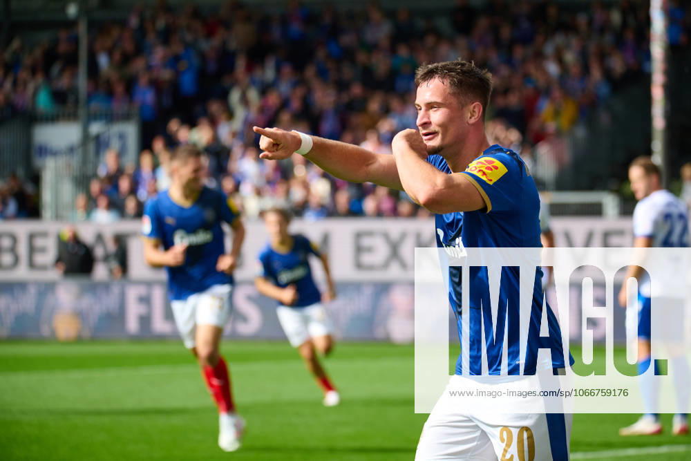 Soccer, Men, 2 BL Bundesliga , Season 2025 2026, Holstein Kiel Karlsruher SC, 6 Matchday Adrian Kapralik Goal celebration Holstein Kiel Kiel, Holstein Stadion Holstein Stadion Schleswig Holstein Germany