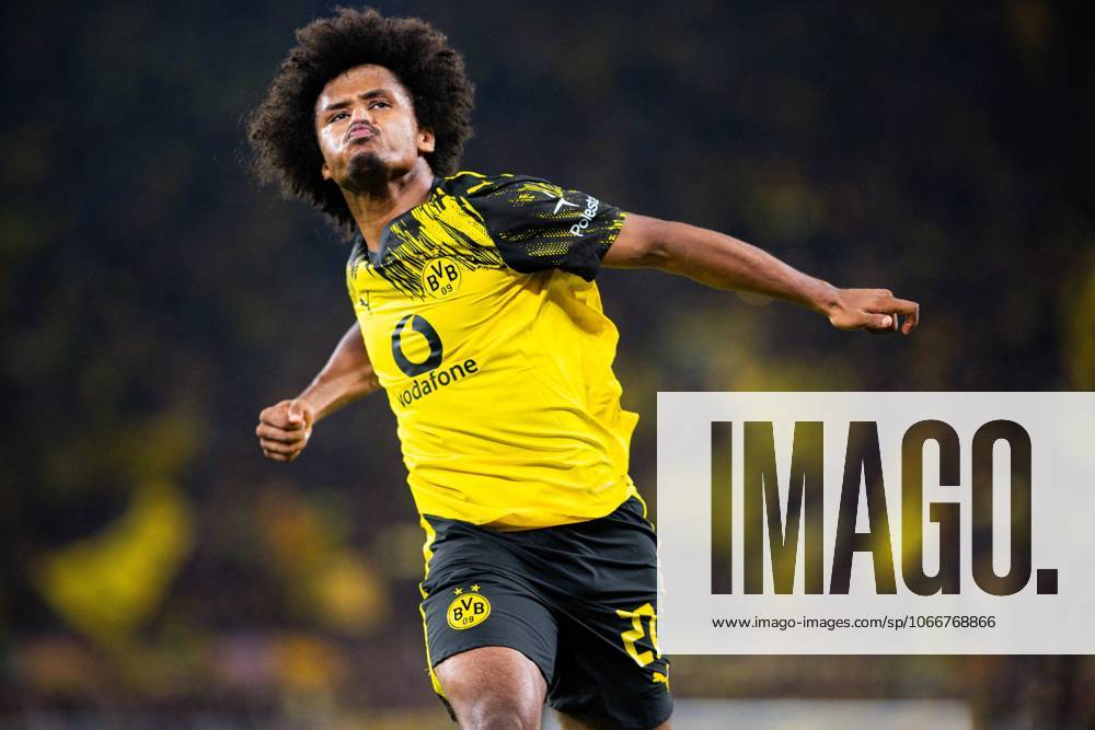 Soccer, 2025 2026, 1 Bundesliga, Matchday 4, Borussia Dortmund VfL Wolfsburg Karim Adeyemi Dortmund cheers after his goal for 1 0 DFL REGULATIONS PROHIBIT ANY USE OF PHOTOGRAPHS AS IMAGE SEQUENCES AND OR QUASI VIDEO
