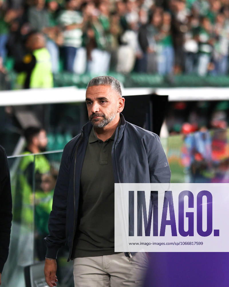 Sporting CP v Moreirense FC - Liga Portugal BetClic 2025 2026 Treinador portugues do Sporting CP Rui Borges durante a partida entre Sporting CP v Moreirense FC, valida pela Liga Portugal BetClic 2025 2026 no Estadio Jose Alvalade, Portugal (Foto de Diogo Faria Reis Avant Sports) Lisboa Estadio Jose Alvalade Portugal