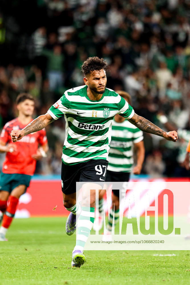 Sporting CP v Moreirense FC - Liga Portugal BetClic 2025 2026 Ponta de lanca colombiano do Sporting CP Luis Suarez 97 durante a partida entre Sporting CP v Moreirense FC, valida pela Liga Portugal BetClic 2025 2026 no Estadio Jose Alvalade, Portugal (Foto de Diogo Faria Reis Avant Sports) Lisboa Estadio Jose Alvalade Portugal