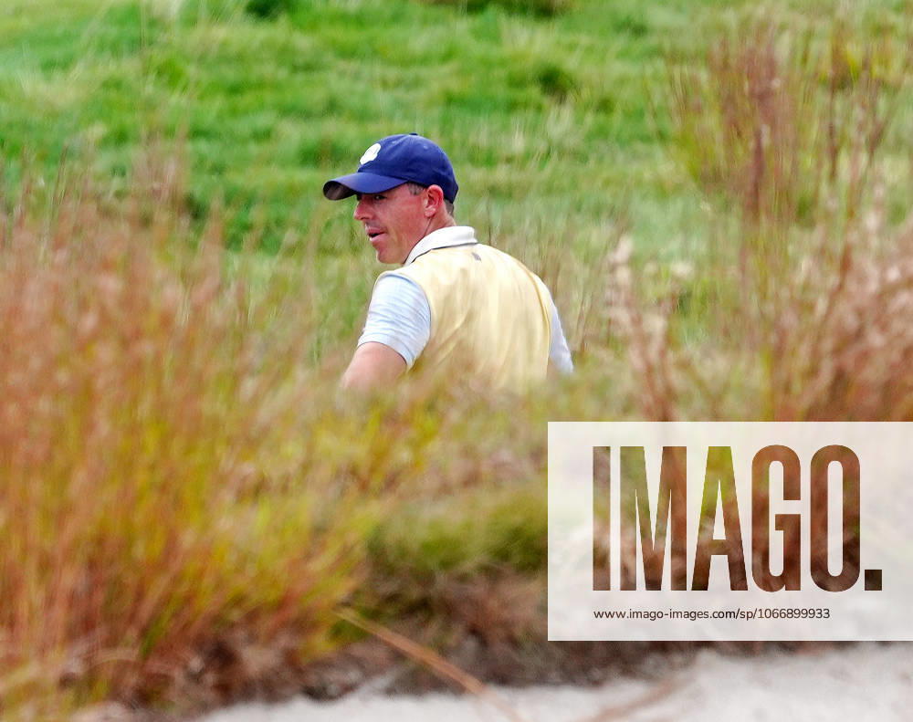 GOLF - Ryder Cup 2025 FARMINGDALE,NEW YORK,USA,24.SEP.25 - GOLF - Ryder Cup 2025, Bethpage Black Course, preview, practice round. Image shows Rory McIlroy (NIR EUR). GEPAxpictures Spurlock