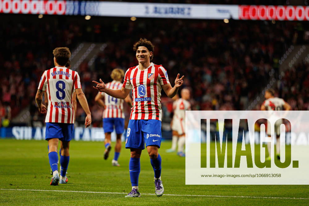 Julian Alvarez seen celebrating after scoring goal during LaLiga EA SPORTS 25 26 game between teams of Atletico de Madrid and Rayo Vallecano at Riyadh Air Metropolitano (Maciej Rogowski Ball Raw Images) Madrid Riyadh Air Metropolitano Spain