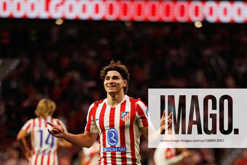Julian Alvarez seen celebrating after scoring goal during LaLiga EA SPORTS 25 26 game between teams of Atletico de Madrid and Rayo Vallecano at Riyadh Air Metropolitano (Maciej Rogowski Ball Raw Images) Madrid Riyadh Air Metropolitano Spain