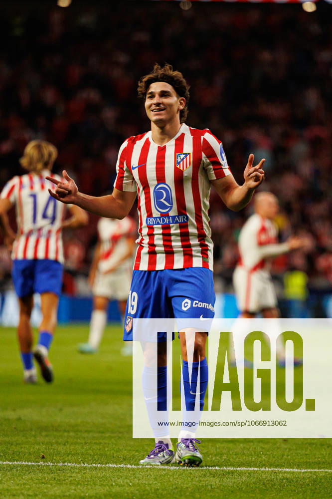 Julian Alvarez seen celebrating after scoring goal during LaLiga EA SPORTS 25 26 game between teams of Atletico de Madrid and Rayo Vallecano at Riyadh Air Metropolitano (Maciej Rogowski Ball Raw Images) Madrid Riyadh Air Metropolitano Spain