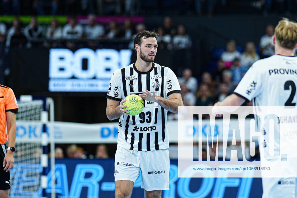 Veron Nacinovic THW Kiel, 93 GER, THW Kiel vs GWD Minden, Handball, 1 Bundesliga, Matchday 15, Season 2025 2026, 25 09 2025 GER, THW Kiel vs GWD Minden, Handball, 1 Bundesliga, Matchday 15, Season 2025 2026, 25 09 2025 Kiel