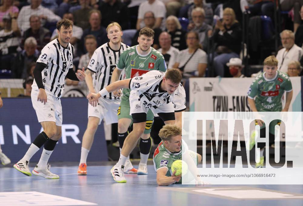 Photo a pike by Niclas Heitkamp Minden against Lukas Laube Kiel Handball Men 1 Bundesliga on Thu 25 09 2025 THW Kiel GWD Minden