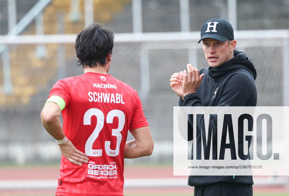 Sven Bender Coach SpVgg Unterhaching in conversation with Markus Schwabl TSV Schwaben Augsburg vs SpVgg Unterhaching, Regionalliga Bayern, Season 2025 2026, Matchday 11 TSV Schwaben Augsburg vs SpVgg Unterhaching, Regionalliga Bayern, Season 2025 2026, Matchday 11