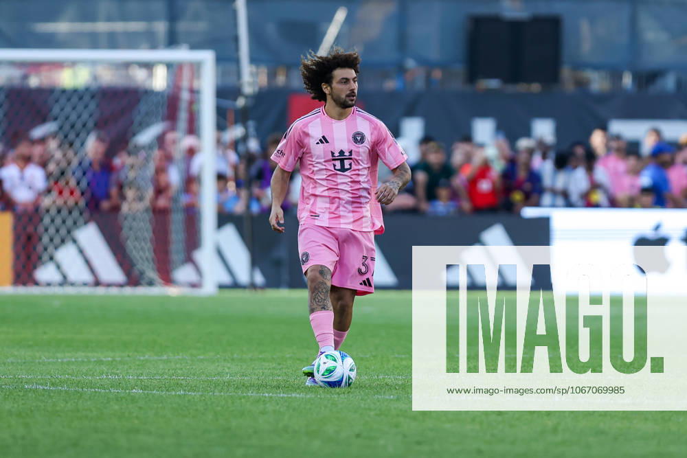 Toronto FC v Inter Miami CF In Toronto, Ontario, Canada, on September 27, 2025, Inter Miami defender Maximiliano Falcon 37 (pink) is in action during the Major League Soccer game between Toronto FC and Inter Miami at BMO Field. Toronto Ontario Canada