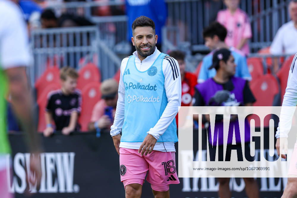 Toronto FC v Inter Miami CF In Toronto, Ontario, Canada, on September 27, 2025, Inter Miami defender Jordi Alba smiles during warm-up before the Major League Soccer game between Toronto FC and Inter Miami at BMO Field. Toronto Ontario Canada