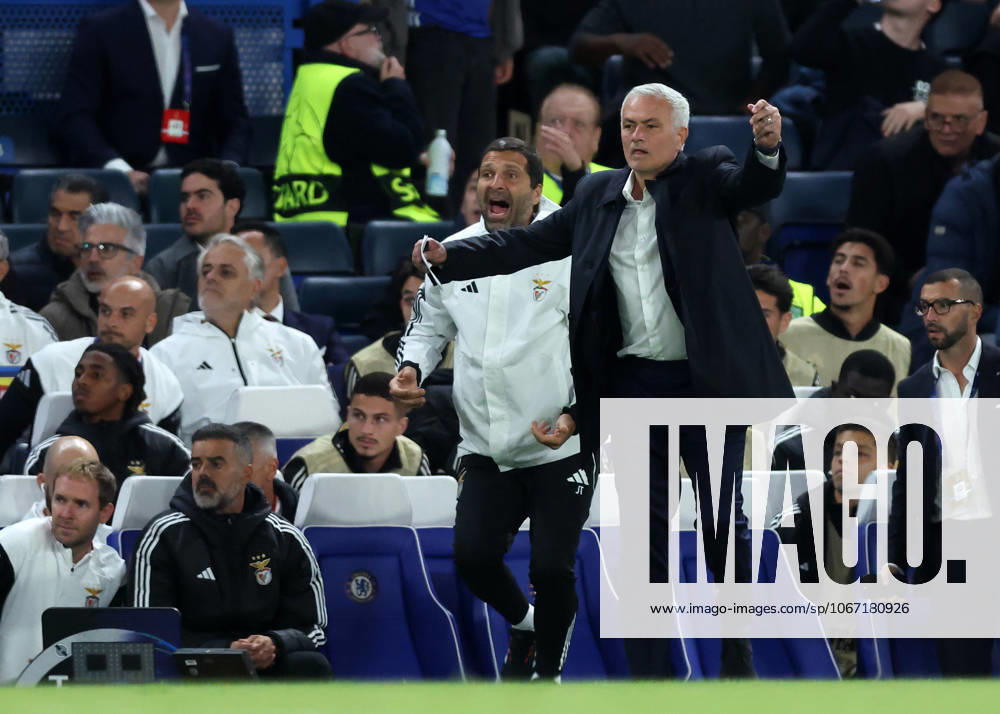 London, England, 30th September 2025. Jose Mourinho manager of Benfica during the Chelsea vs Benfica UEFA Champions League match at Stamford Bridge, London. Picture credit should read: David Klein Sportimage . SPI_024_DK_Chelsea_Benfica SPI-4176-0021