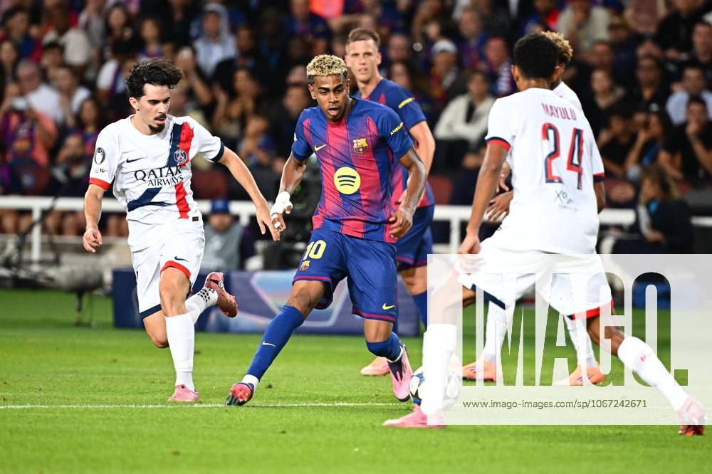 Vitinha yamal lamine mayulu senny FOOT CHAMPIONS LEAGUE 2025 BARCELONA PSG 1 2 STADE OLYMPIQUE LLUIS COMPANYS BARCELONA ESPAGNE 01 10 2025 LAHALLE PIERRE BARCELONA STADE OLYMPIQUE LLUIS COMPANYS Espagne GermanyxJapanxUKxFrancexBelgiumxOUT