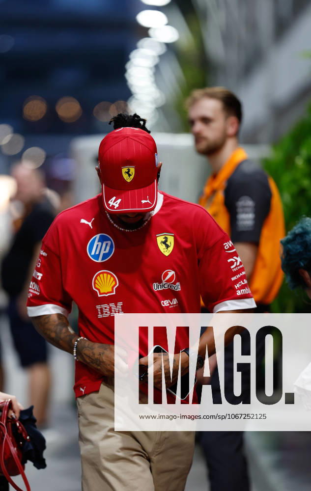 F1 - SINGAPORE GRAND PRIX 2025 HAMILTON Lewis (gbr), Scuderia Ferrari SF-25, portrait during the 2025 Formula 1 Singapore Grand Prix, 18th round of the 2025 FIA Formula One World Championship, WM, Weltmeisterschaft from October 3 to 5, 2025 on the Marina Bay Street Circuit, in Singapore - SingaporeSingapore