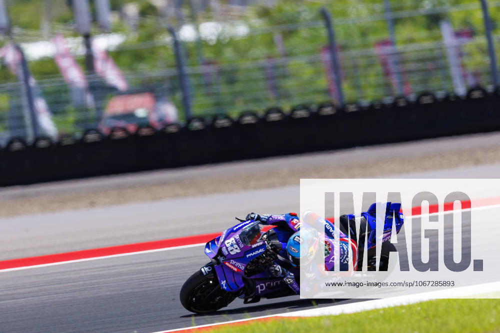 Number 88 Prima Pramac Yamaha rider Miguel Oliveira competes during the free practice 1 at the 2025 Pertamina Grand Prix of Indonesia. Mandalika Indonesia - ZUMAs197 20251003_aaa_s197_042