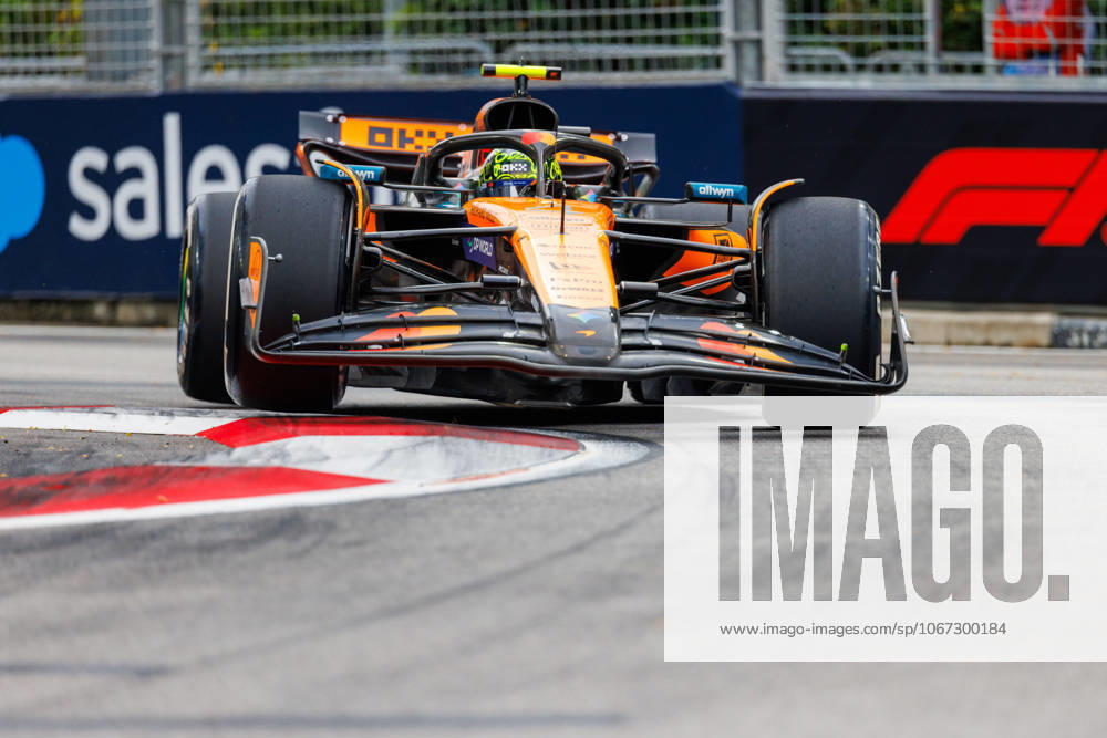 Lando Norris of Great Britain drives the (4) McLaren Formula 1 Team MCL39 during practice session one ahead of the F1 Grand Prix of Singapore at the Marina Bay Street Circuit. Singapore Singapore - ZUMAs197 20251003_aaa_s197_104