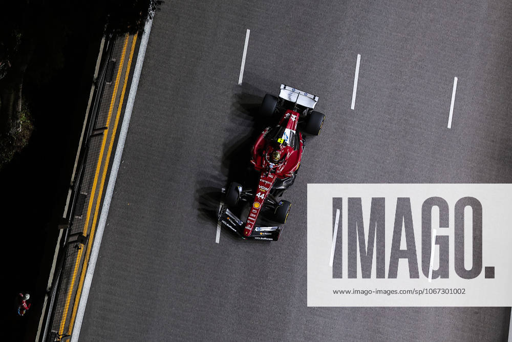 F1 - SINGAPORE GRAND PRIX 2025 44 HAMILTON Lewis (gbr), Scuderia Ferrari SF-25, action during the 2025 Formula 1 Singapore Grand Prix, 18th round of the 2025 FIA Formula One World Championship, WM, Weltmeisterschaft from October 3 to 5, 2025 on the Marina Bay Street Circuit, in Singapore - SingaporeSingapore