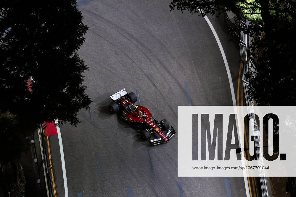 F1 - SINGAPORE GRAND PRIX 2025 44 HAMILTON Lewis (gbr), Scuderia Ferrari SF-25, action during the 2025 Formula 1 Singapore Grand Prix, 18th round of the 2025 FIA Formula One World Championship, WM, Weltmeisterschaft from October 3 to 5, 2025 on the Marina Bay Street Circuit, in Singapore - SingaporeSingapore