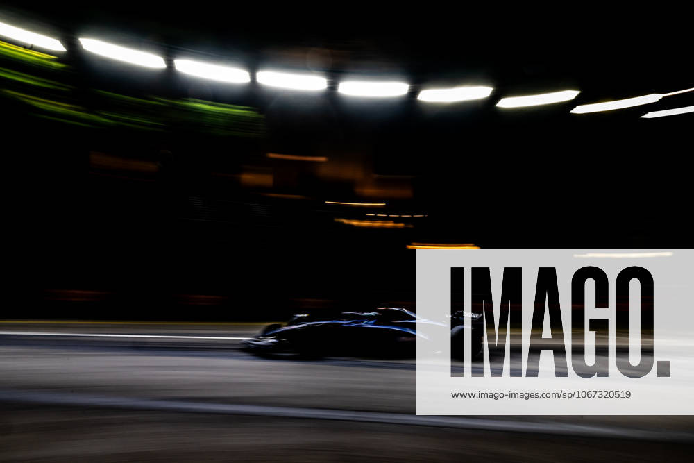 MARINA BAY, SINGAPORE: Alex Albon, racing for the Williams Racing team during the 2025 Formula 1 Singapore Grand Prix at the Marina Bay Street Circuit in Marina Bay, Singapore