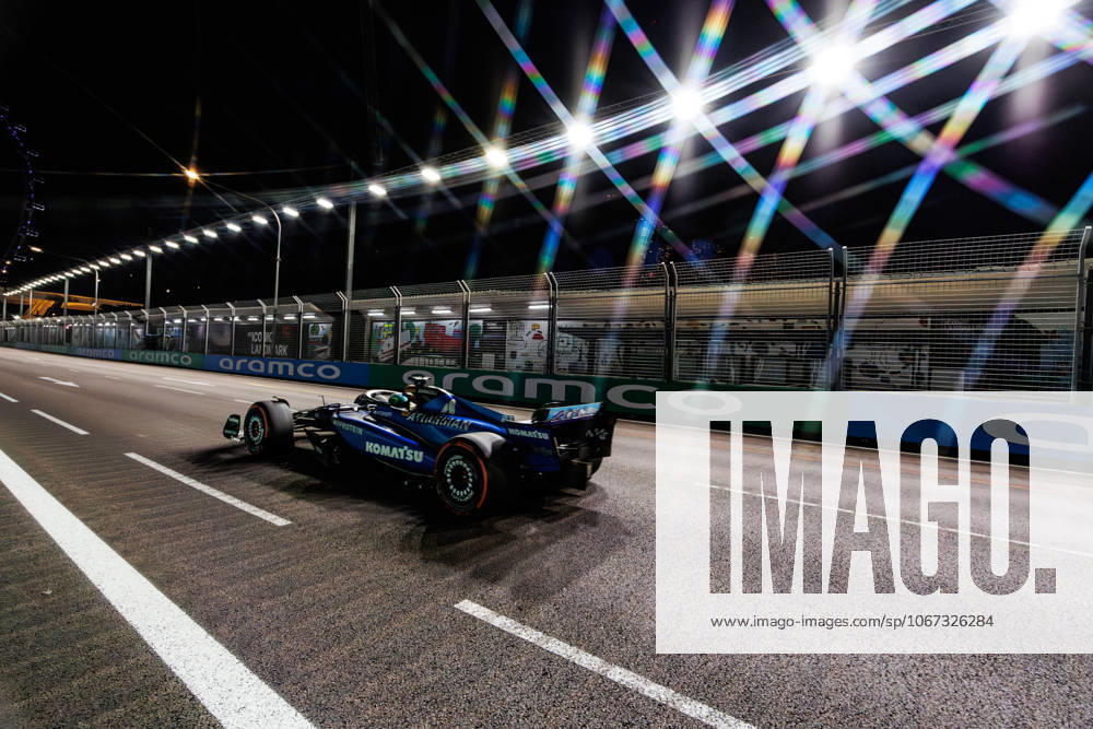 Alexander Albon of Thailand drives the (23) Williams Racing FW47 Mercedes during practice session two ahead of the F1 Grand Prix of Singapore at the Marina Bay Street Circuit. Singapore Singapore - ZUMAs197 20251003_aaa_s197_487