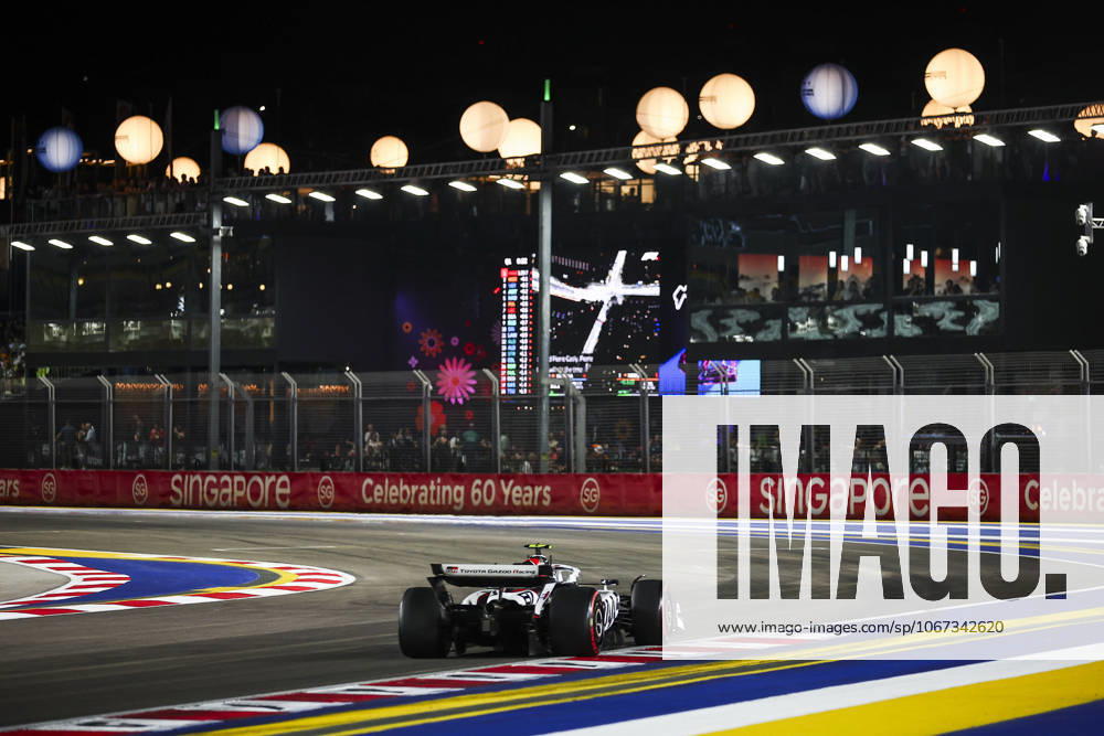 F1 - SINGAPORE GRAND PRIX 2025 87 BEARMAN Ollie Oliver (gbr), Haas F1 Team VF-25 Ferrari, action during the 2025 Formula 1 Singapore Grand Prix, 18th round of the 2025 FIA Formula One World Championship, WM, Weltmeisterschaft from October 3 to 5, 2025 on the Marina Bay Street Circuit, in Singapore - SingaporeSingapore