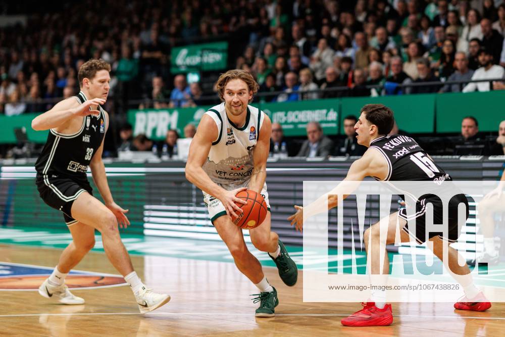 Marco Hollersbacher Gladiators Trier in a duel with Patrick Heckmann BMA365 Bamberg Baskets and Adrian Petkovic BMA365 Bamberg Baskets , Vet Concept Gladiators Trier vs BMA365 Bamberg Baskets, Basketball, easyCredit BBL, Matchday 3, Season 2025 2026, 05 10 2025 Vet Concept Gladiators Trier vs BMA365 Bamberg Baskets, Basketball, easyCredit BBL, Matchday 3, Season 2025 2026