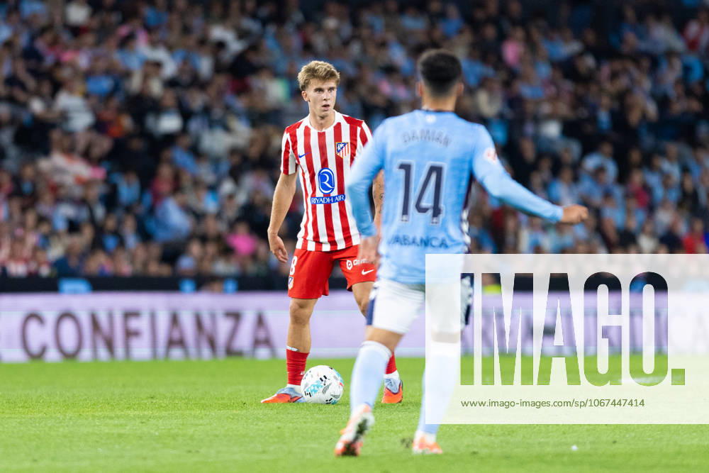 Real Club Celta de Vigo v Club Atletico de Madrid - LaLiga EA Sports VIGO, SPAIN - OCTOBER 5: Pablo Barrios of Atletico de Madrid in action during the LaLiga EA Sports match between Real Club Celta de Vigo and Club Atletico de Madrid at Estadio Abanca-Balaidos on October 5, 2025 in Vigo, Spain. (Photos by Diego Simon Photo Players Images Magara Press) Vigo Estadio Abanca-Balaidos Spain