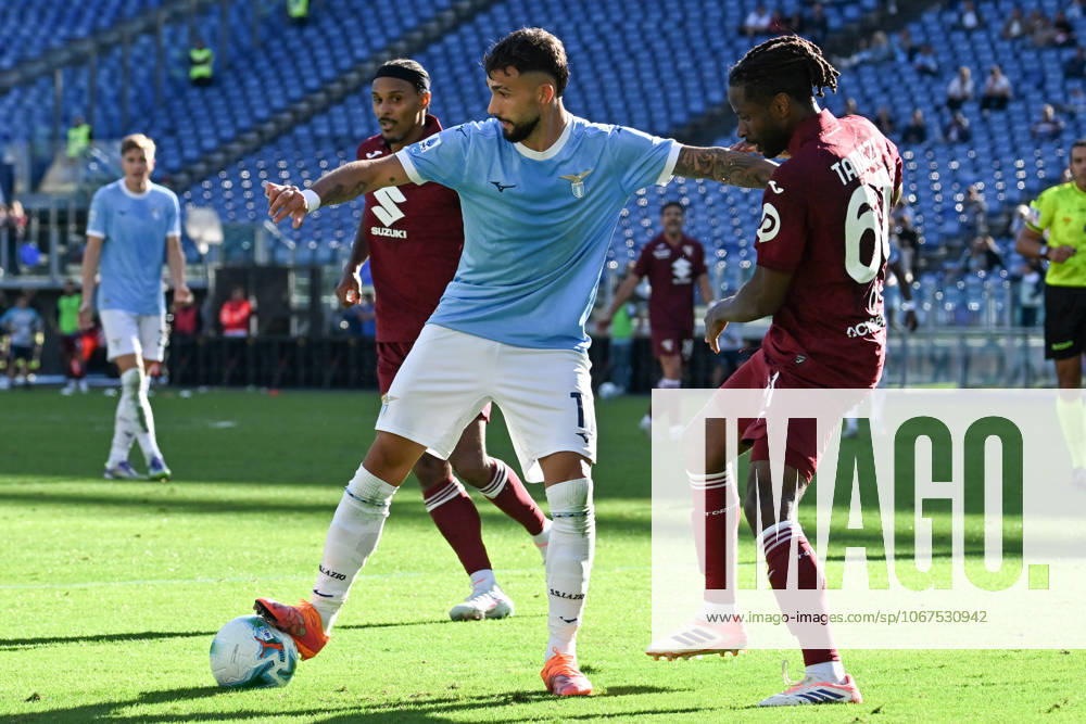 Soccer, serie A Enilive match, SS Lazio v Torino Valentin Castellanos of SS Lazio, Adrien Tameze of Torino during the serie A Enilive match between SS Lazio v Torino at olimpico stadium in Rome October 04th,, 2025 Imago-Images Emmefoto