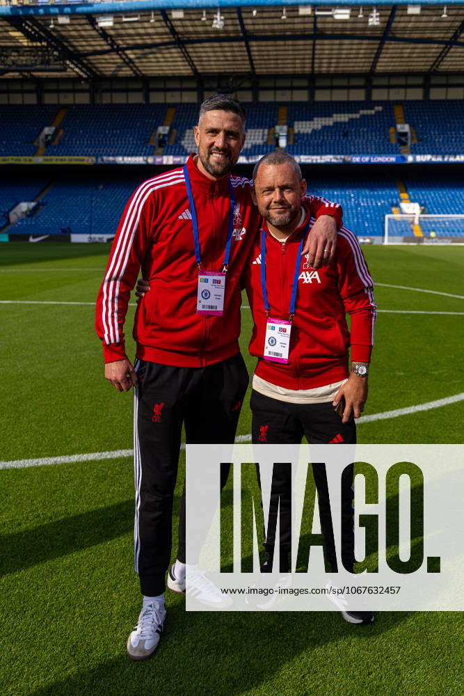 Football - LFC Foundation Friendly - Chelsea FC Legends v Liverpool FC Legends LONDON, ENGLAND - Saturday, October 11, 2025: Liverpool s Martin Kelly (L) and Jay Spearing before the LFC Foundation match between Chelsea FC Legends and Liverpool FC Legends at Stamford Bridge. (Photo by David Rawcliffe Propaganda) LONDON Stamford Bridge GREATER LONDON ENGLAND