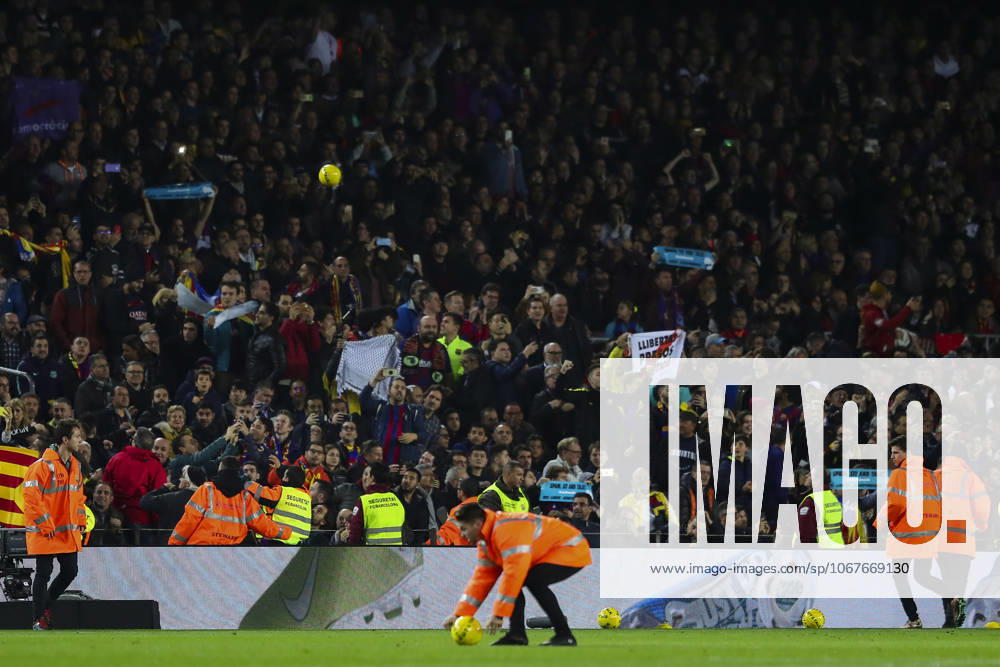 FC Barcelona, Barca v Real Madrid: La Liga BARCELONA, SPAIN - DECEMBER 18: Ball boys are seen behind a goalkeeper during Spanish El Clasico football match between FC Barcelona and Real Madrid at the Camp Nou stadium in Barcelona on December 18, 2019. Catalonia Spain. Editorial use only. Please get in touch for any other usage.