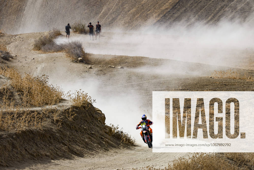 W2RC - RALLYE DU MAROC 2025 77 BENAVIDES Luciano (ARG), Red Bull KTM Factory Racing, KTM 450 Rally Factory, FIM W2RC, RallyGP, action during the Prologue of the Rallye du Maroc 2025, 5th round of the 2025 WR2C on October 12, 2025 in Fes, Morocco - FesMorocco