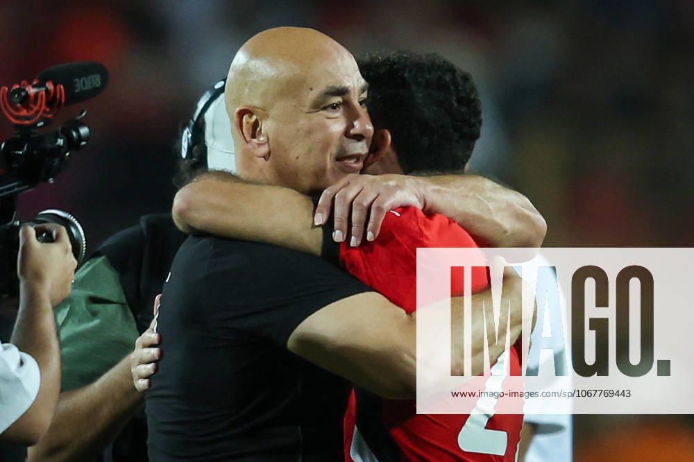 Egypt Vs Sierra Leone - World Cup Qualifier - CAF Group A Ahmed Sayed Zizo and coach Hossam Hassan of Egypt participate in the ceremony for Egypt s qualification for the World Cup after the FIFA World Cup, WM, Weltmeisterschaft, Fussball African qualifiers Match Group A between Egypt and Guinea-Bissau at Cairo International Stadium in Cairo, Egypt, on October 12, 2025. Cairo Egypt