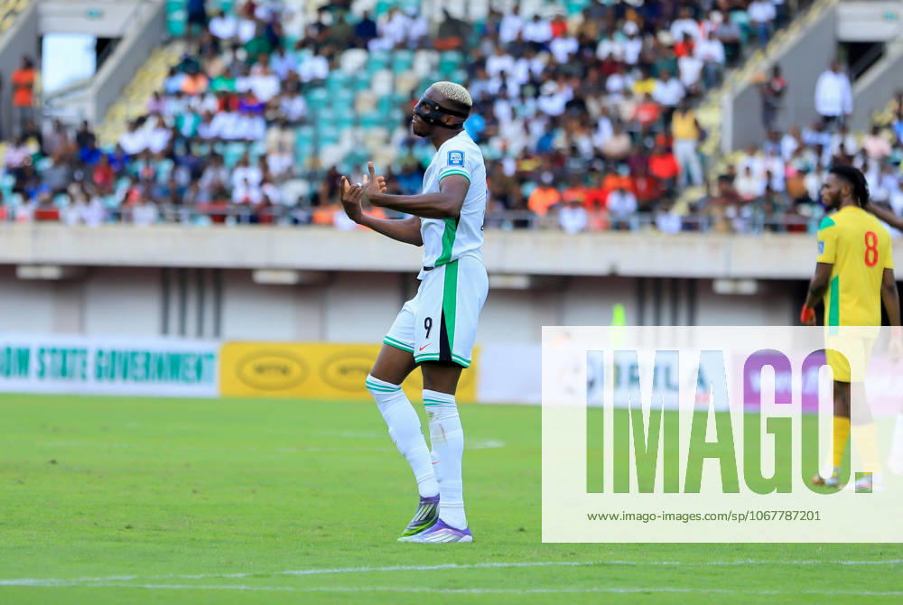 Victor Osimhen of Nigeria during the 2026 FIFA World Cup, WM, Weltmeisterschaft, Fussball qualifier match between Super Eagles of Nigeria and Benin Republic at Godwill Akpabio Stadium on October 14, 2025 in Uyo, Nigeria. Photo by Nsidibe Akpan