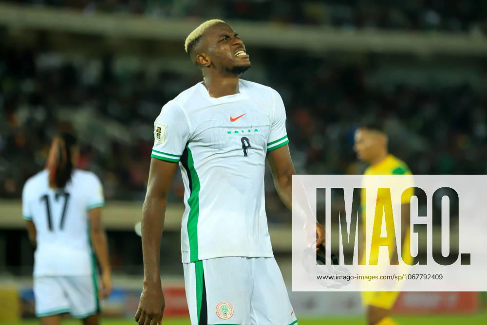 Victor Osimhen of Nigeria during the 2026 FIFA World Cup, WM, Weltmeisterschaft, Fussball qualifier match between Super Eagles of Nigeria and Benin Republic at Godwill Akpabio Stadium on October 14, 2025 in Uyo, Nigeria. Photo by Nsidibe Akpan