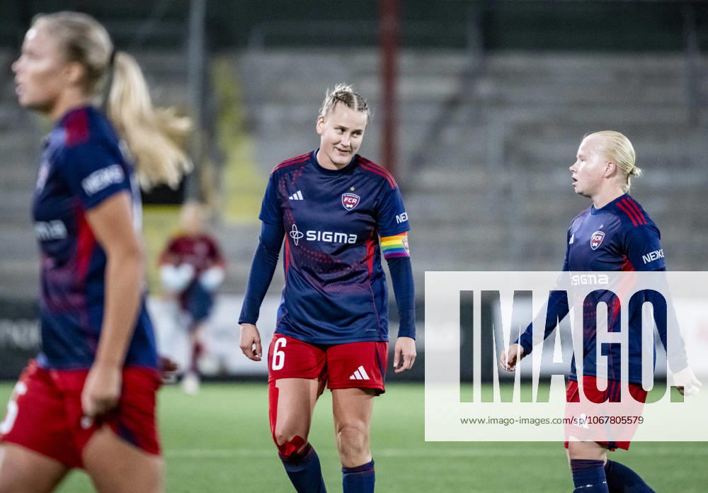 MALMÖ 2025 10 15 FC Rosengards Tilde Björklund, Elli Emilia Pikkujämsä and Anni Hartikainen during Wednesdays Europa Cup football match between FC Rosengard and Sporting CP at Malmö IP MALMÖ SWEDEN