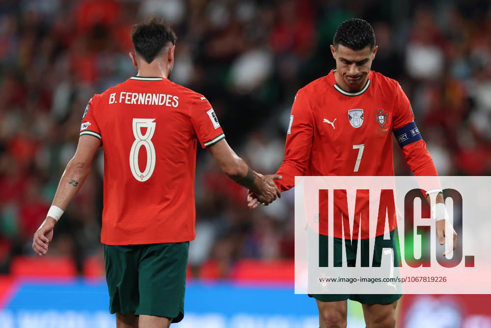 POR: Portugal v Hungary. World Cup Qualifiers match. Bruno Fernandes and Cristiano Ronaldo of Portugal during the World Cup Qualifiers match between Portugal and Hungary national teams played at Jose Alvalade Stadium on October 14, 2025 in Lisboa, Portugal.