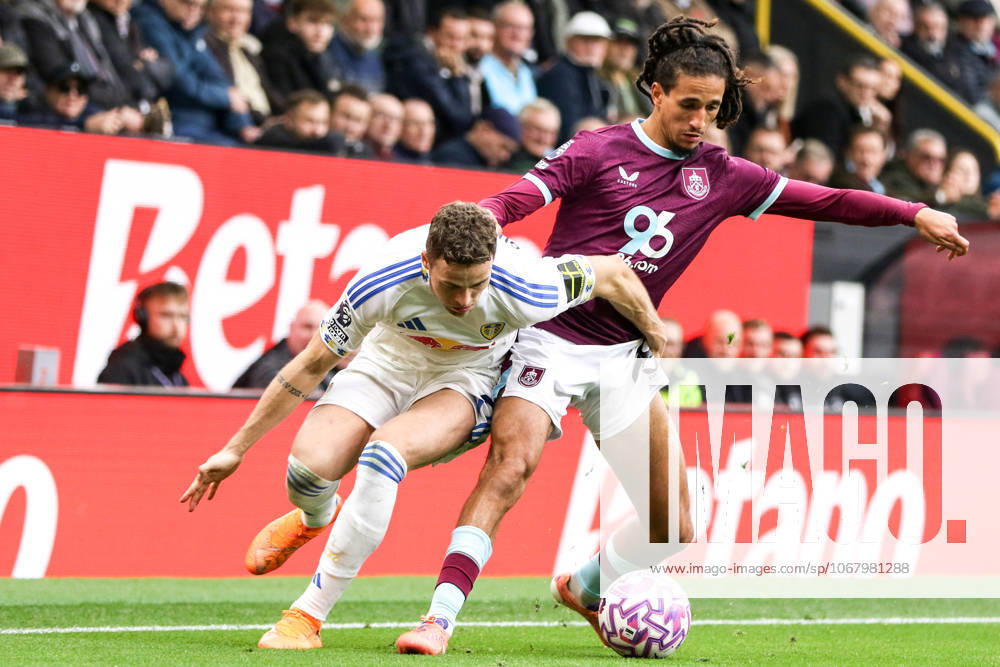 Hannibal Mejbri (28 Burnley) controls the ball during the Premier League match between Burnley and Leeds United at Turf Moor in Burnley, England on October 18th 2025.