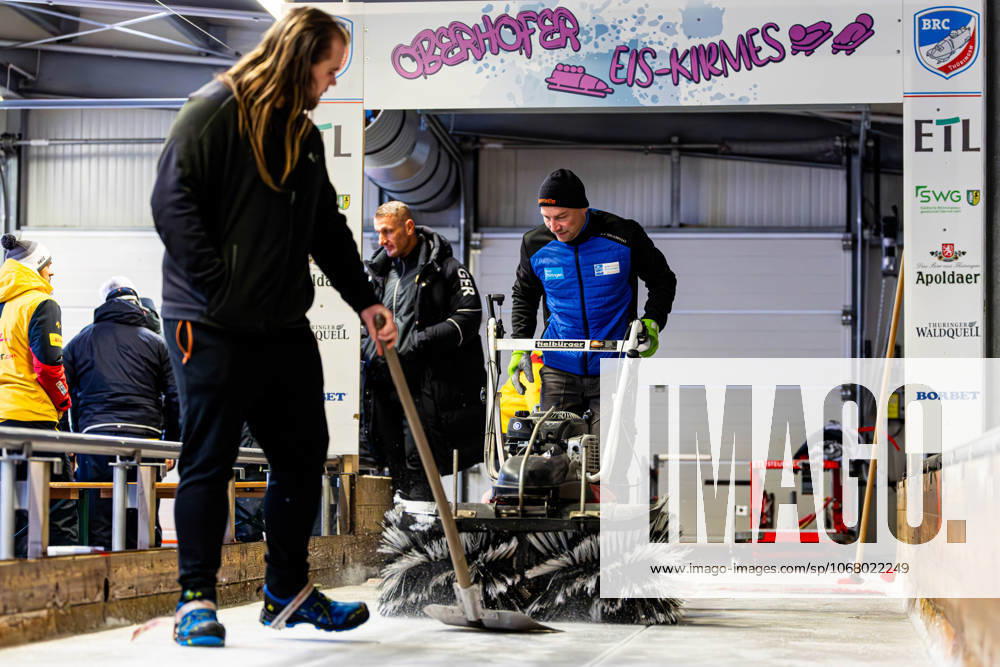 GER, Bobsleigh, Season 25 26, Women, Central performance test in bobsleigh push test Traditionally, the best German bobsleigh pilots and their pushers met in Oberhof for a test of strength 98559 Oberhof LOTTO Thüringen EISARENA Oberho Thüringen Germany