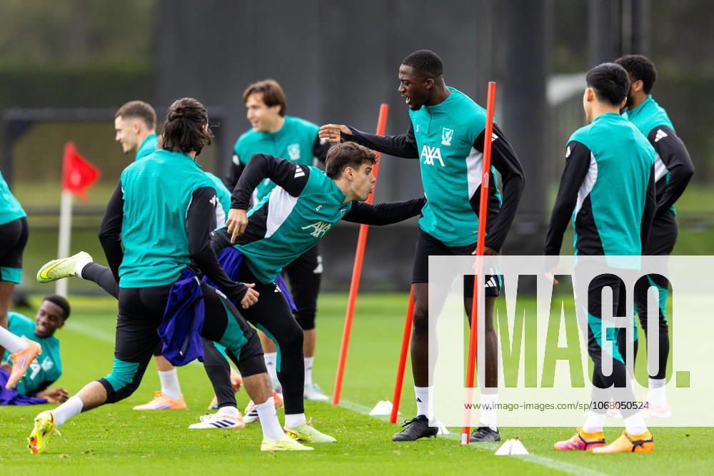 Football - UEFA Champions League - Eintracht Frankfurt v Liverpool FC LIVERPOOL, ENGLAND - Tuesday, October 21, 2025: Liverpool s Milos Kerkez and Ibrahima Konate during a training session at the AXA Training Centre ahead of the UEFA Champions League match between Eintracht Frankfurt and Liverpool FC. (Photo by Jessica Hornby Propaganda)