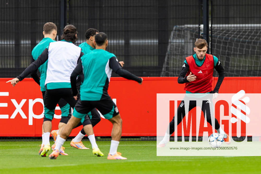 Football - UEFA Champions League - Eintracht Frankfurt v Liverpool FC LIVERPOOL, ENGLAND - Tuesday, October 21, 2025: Liverpool s Conor Bradley during a training session at the AXA Training Centre ahead of the UEFA Champions League match between Eintracht Frankfurt and Liverpool FC. (Photo by Jessica Hornby Propaganda)