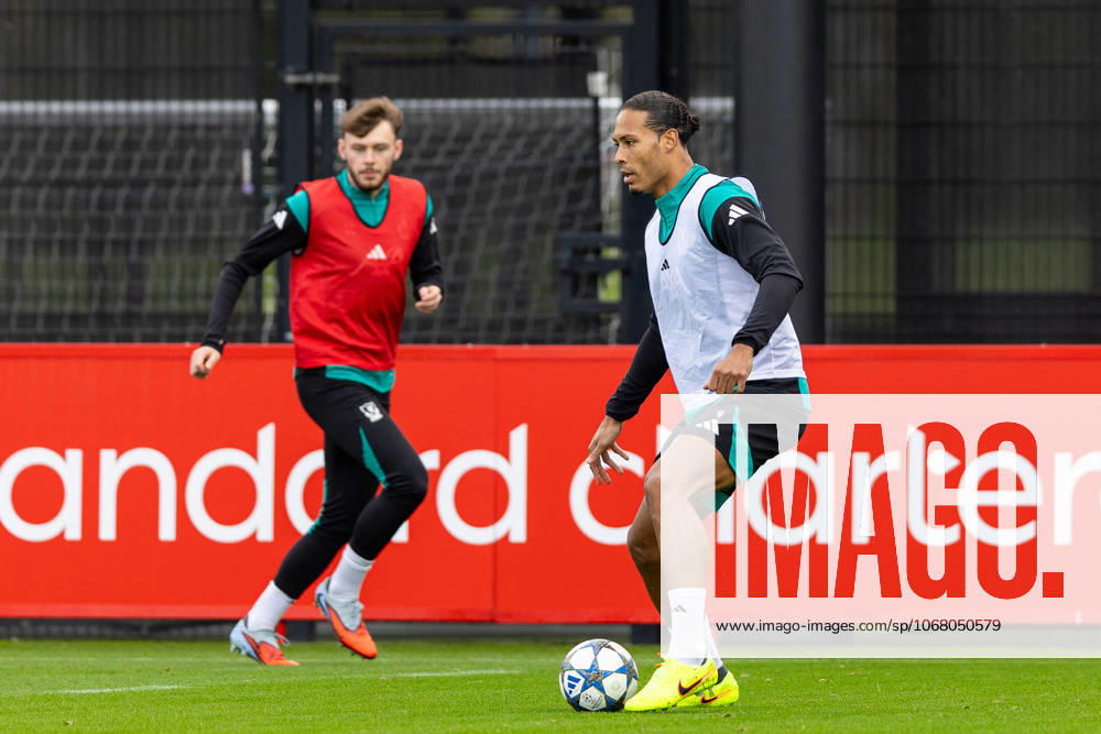 Football - UEFA Champions League - Eintracht Frankfurt v Liverpool FC LIVERPOOL, ENGLAND - Tuesday, October 21, 2025: Liverpool s captain Virgil van Dijk during a training session at the AXA Training Centre ahead of the UEFA Champions League match between Eintracht Frankfurt and Liverpool FC. (Photo by Jessica Hornby Propaganda)
