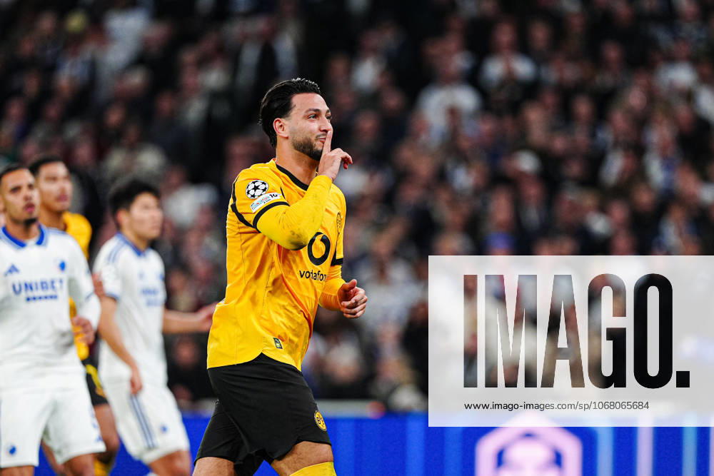 Goal celebration after scoring 1 2 from penalty kick Ramy Bensebaini Borussia Dortmund, 05 DEN, FC Copenhagen vs Borussia Dortmund, Football, UEFA Champions League, Matchday 3, Season 2025 2026, 21 10 2025 DEN, FC Copenhagen vs Borussia Dortmund, Football, UEFA Champions League, Matchday 3, Season 2025 2026, 21 10 2025 Copenhagen