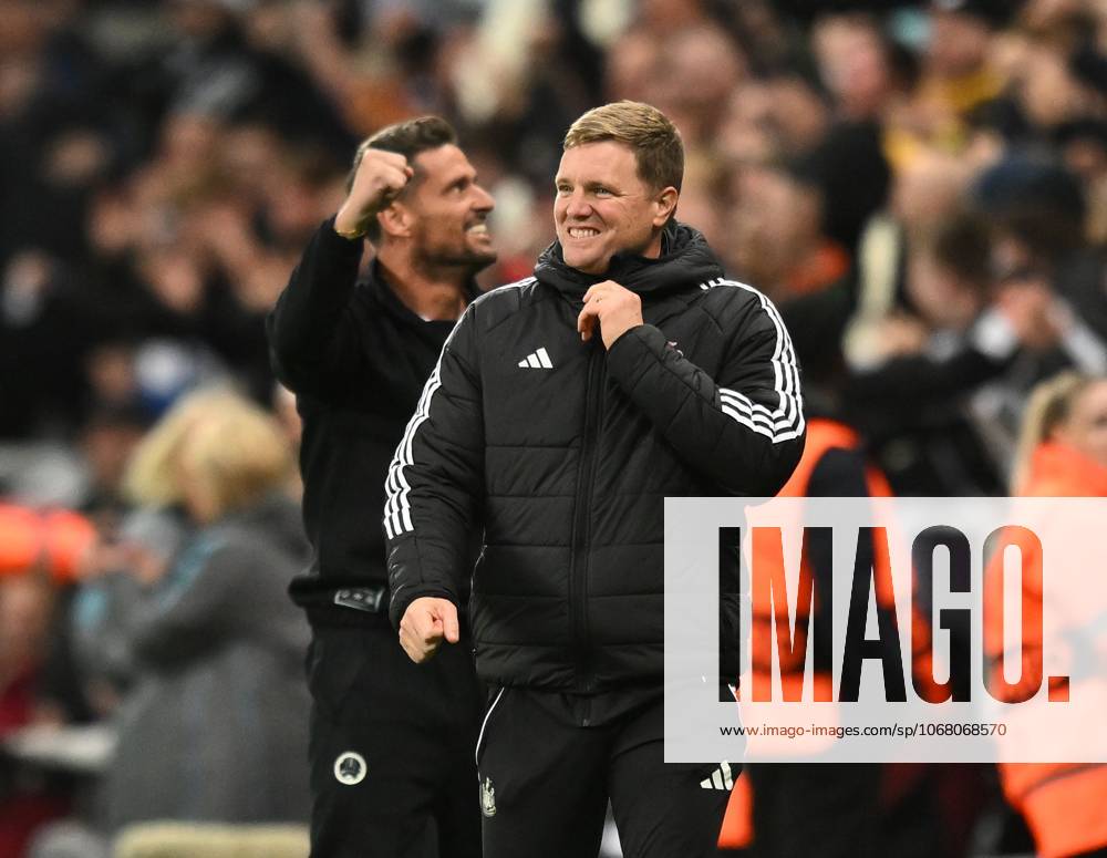 Eddie Howe manager of Newcastle United celebrates their second goal scored by Harvey Barnes of Newcastle United Newcastle United v Benfica, UEFA Champions League, Group Stage, Football, St James Park, Newcastle, UK - 21 Oct 2025Newcastle St James Park United Kingdom