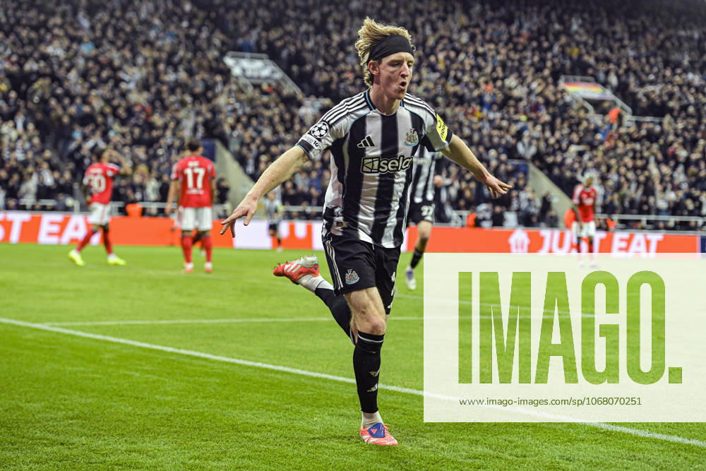 Newcastle United v Benfica UEFA Champions League Anthony Gordon of Newcastle United celebrates his goal during the UEFA Champions League match at St. James s Park, Newcastle UK Newspapers OUT