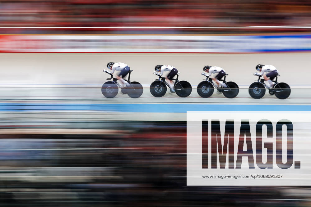 2025 Tissot UCI Track World Championships Picture by Alex Whitehead SWpix.com - 22 10 2025 - Cycling - 2025 Tissot UCI Track World Championships - Velodromo Penalolén, Santiago, Chile - Women s Team Pursuit - Qualifying - Messane Brautigam (Germany), Franziska Brausse (Germany), Lisa Klein (Germany), Mieke Kroger (Germany)