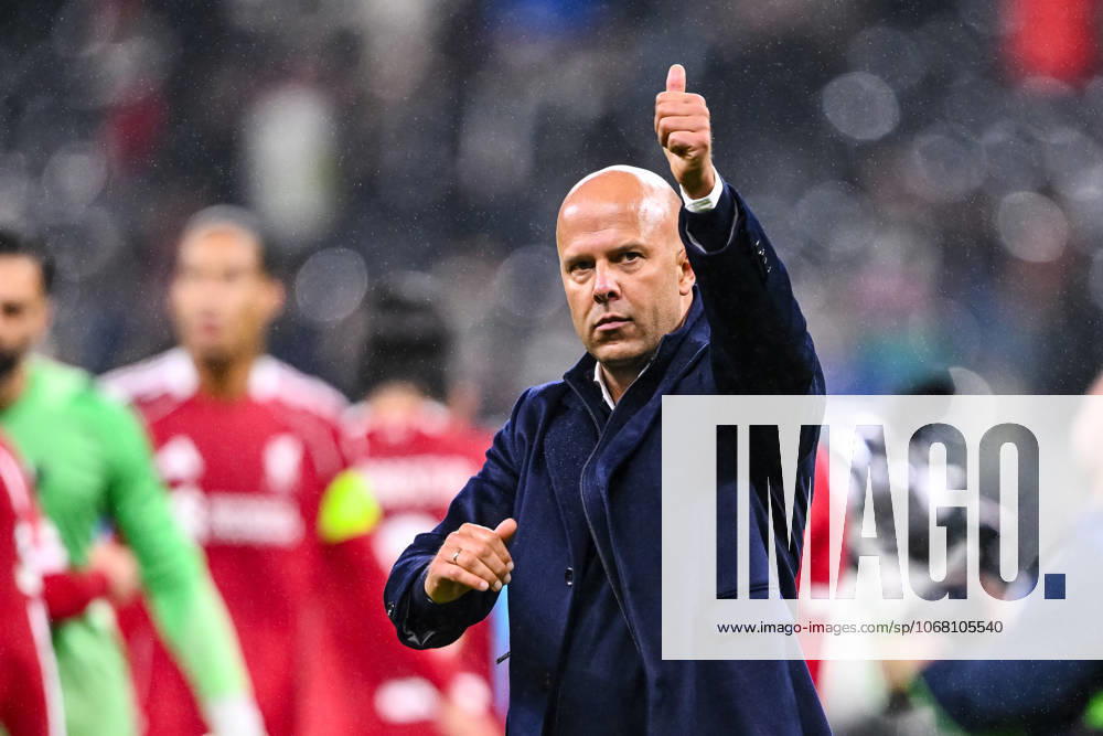 Trainer Arne Slot (Liverpool FC) gestures during the UEFA Champions League 2025 26 League Phase MD3 match between Eintracht Frankfurt and Liverpool FC at Frankfurt Stadion on October 22, 2025 in Frankfurt am Main, Germany. (Photo by Harry Langer DeFodi Images) Coach Arne Slot Liverpool FC gestures during the UEFA Champions League 2025 26 League Phase MD3 match between Eintracht Frankfurt and Liverpool FC at Frankfurt Stadion on October 22, 2025 in Frankfurt am Main, Germany Photo by Harry Langer DeFodi Images