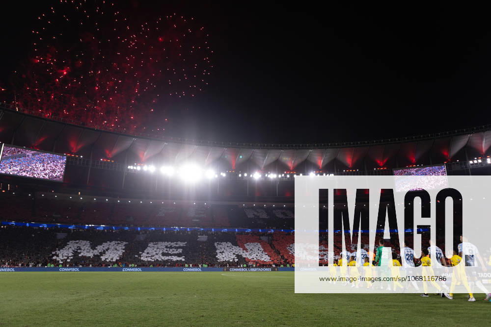 RIO DE JANEIRO, BRAZIL - OCTOBER 22: Players of Racing enters the pitch prior to the match between Flamengo and Racing as part of Copa CONMEBOL Libertadores 2025 at Maracana Stadium on October 22, 2025 in Rio de Janeiro, Brazil. Rio De Janeiro Brazil - ZUMAc227 20251022_zsp_c227_006