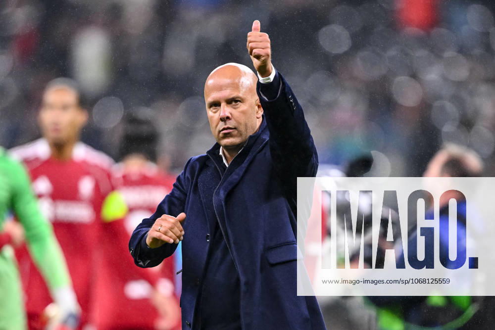 Trainer Arne Slot (Liverpool FC) gestures during the UEFA Champions League 2025 26 League Phase MD3 match between Eintracht Frankfurt and Liverpool FC at Frankfurt Stadion on October 22, 2025 in Frankfurt am Main, Germany. (Photo by Harry Langer DeFodi Images) Coach Arne Slot Liverpool FC gestures during the UEFA Champions League 2025 26 League Phase MD3 match between Eintracht Frankfurt and Liverpool FC at Frankfurt Stadion on October 22, 2025 in Frankfurt am Main, Germany Photo by Harry Langer DeFodi Images