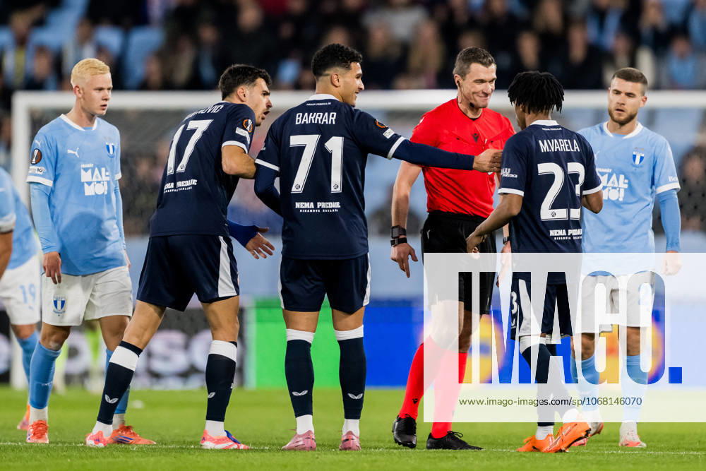 Referee Willy Delajod and Cardoso Varela of Dinamo Zagreb during the UEFA Europa League football match between Malmö FF and Dinamo Zagreb on October 23, 2025 in Malmö Photo Petter Arvidson BILDBYRAN kod PA PA1100 fotboll football soccer fotball uefa europa league europa league malmö ff dinamo zagreb gnk dinamo zagreb bbeng