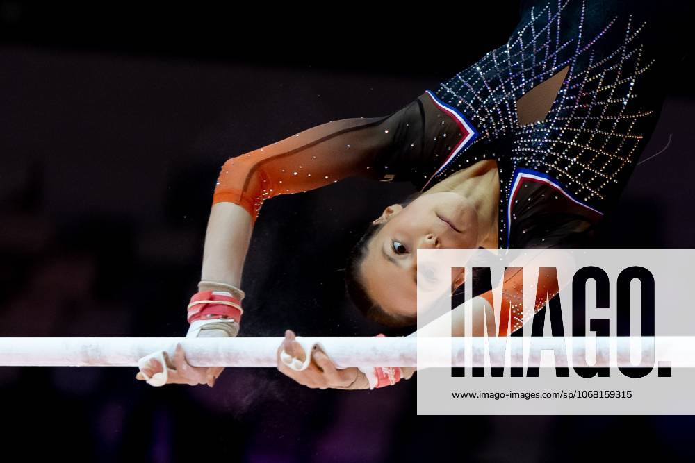 JAKARTA - Naomi Visser in action during the uneven bars apparatus final at the World Artistic Gymnastics Championships in Jakarta, Indonesia. ANP IRIS VAN DEN BROEK ANPxSportx IVx 540133869 originalFilename: 540133869